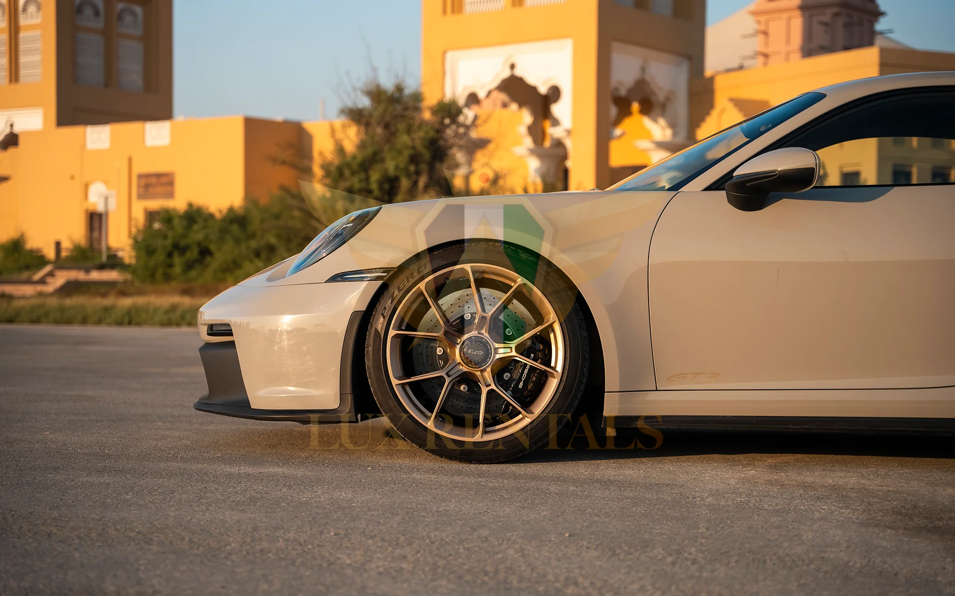 Porsche 911 GT3 - LUX RENTALS DUBAI