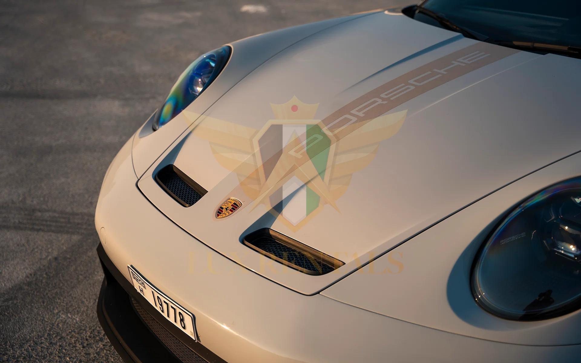 Porsche 911 GT3 - LUX RENTALS DUBAI