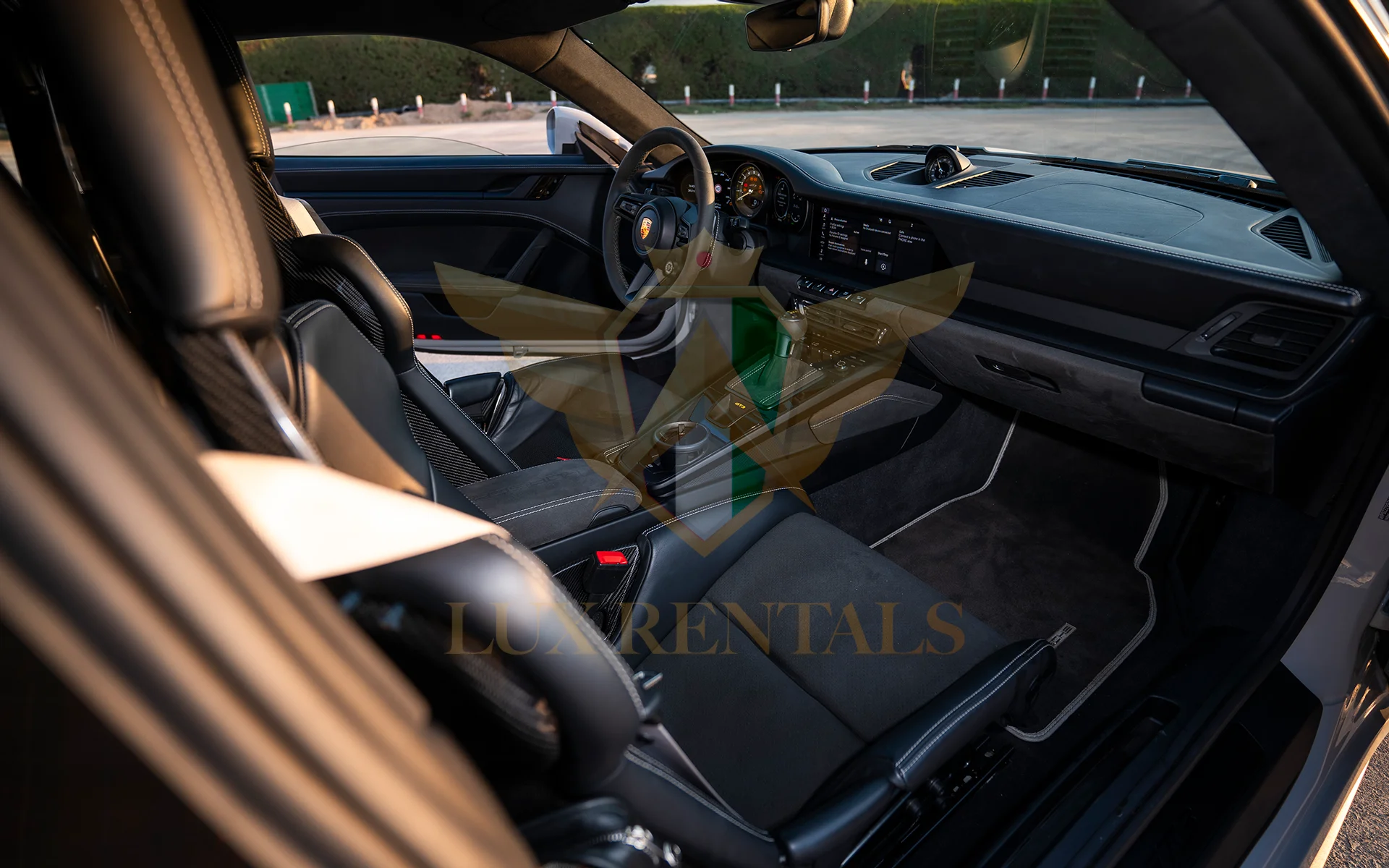 Porsche 911 GT3 - LUX RENTALS DUBAI