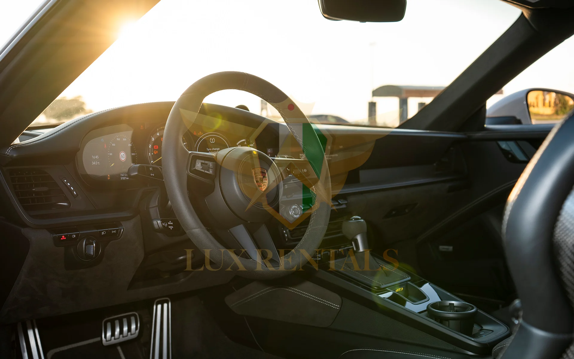 Porsche 911 GT3 - LUX RENTALS DUBAI