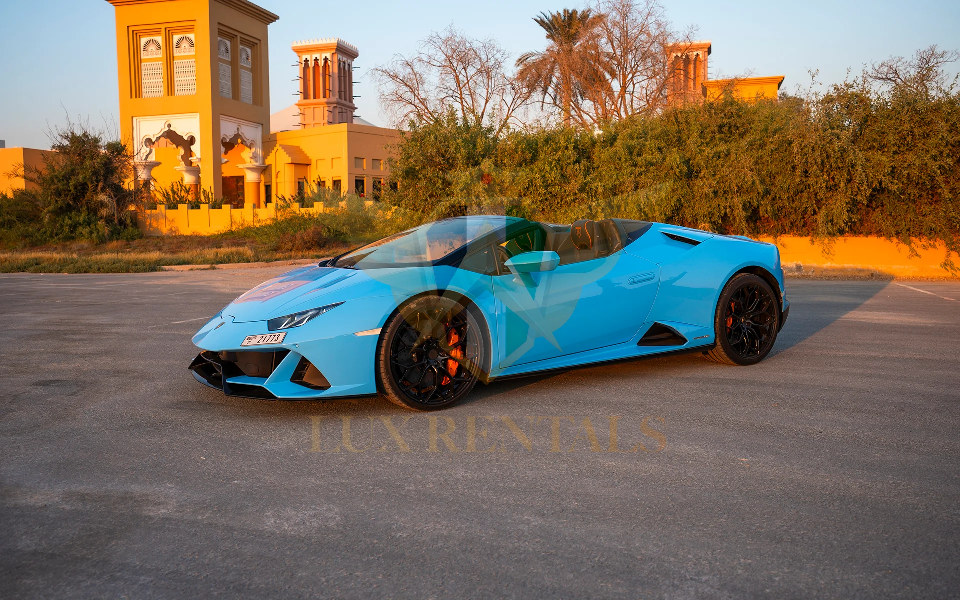 Huracán Evo Spyder - LUX RENTALS DUBAI